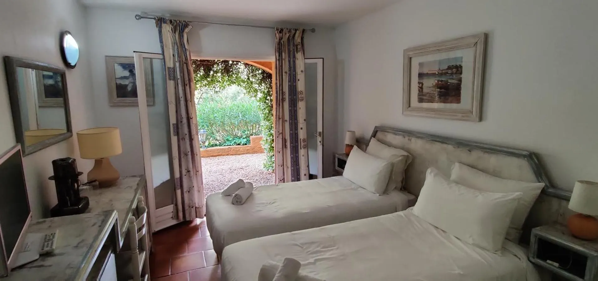 Hotel Athenopolis Grimaud 3*,