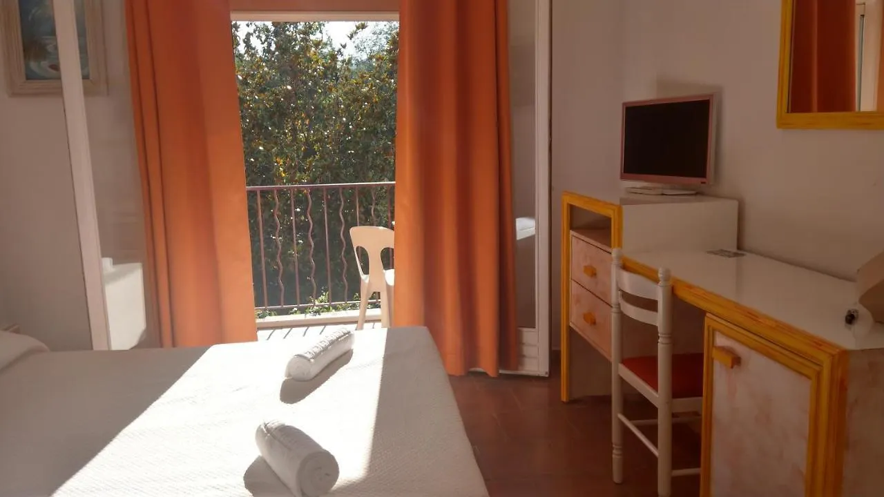 Athenopolis Hotel Grimaud